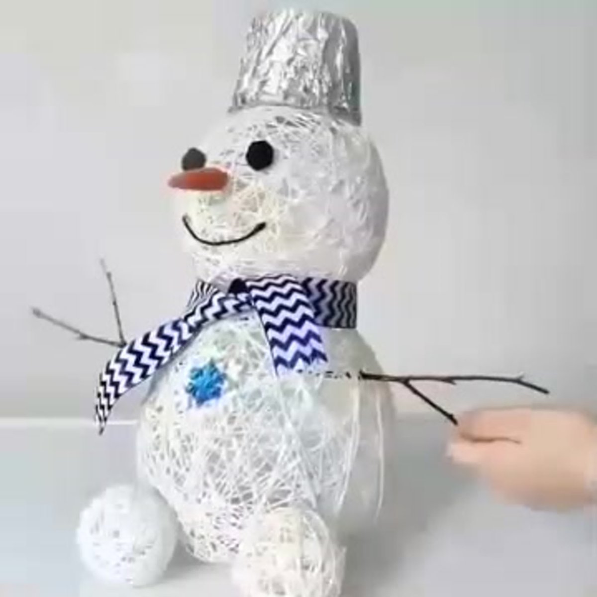 Снеговик своими руками поделка