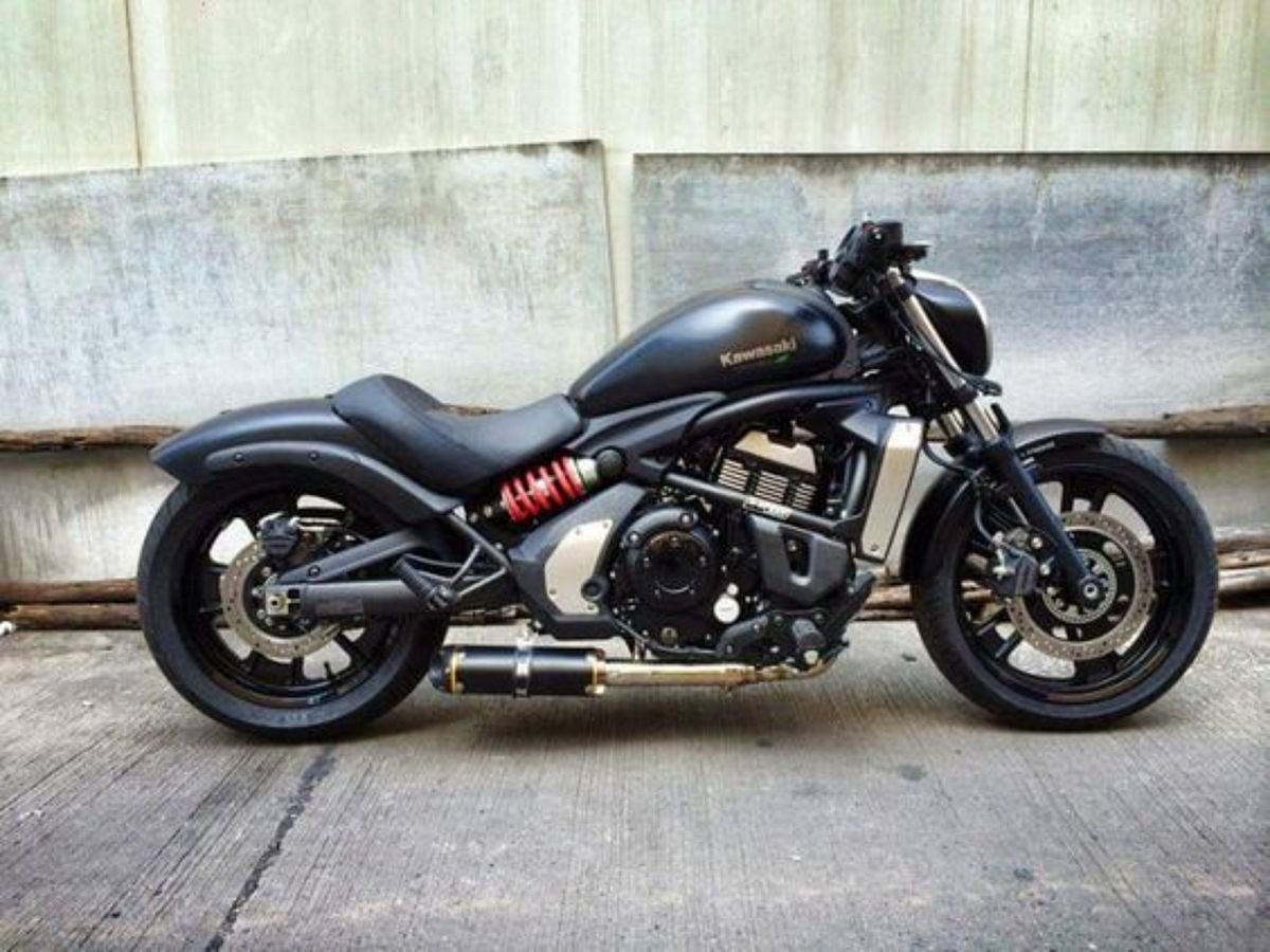 Черный кавасаки мотоцикл