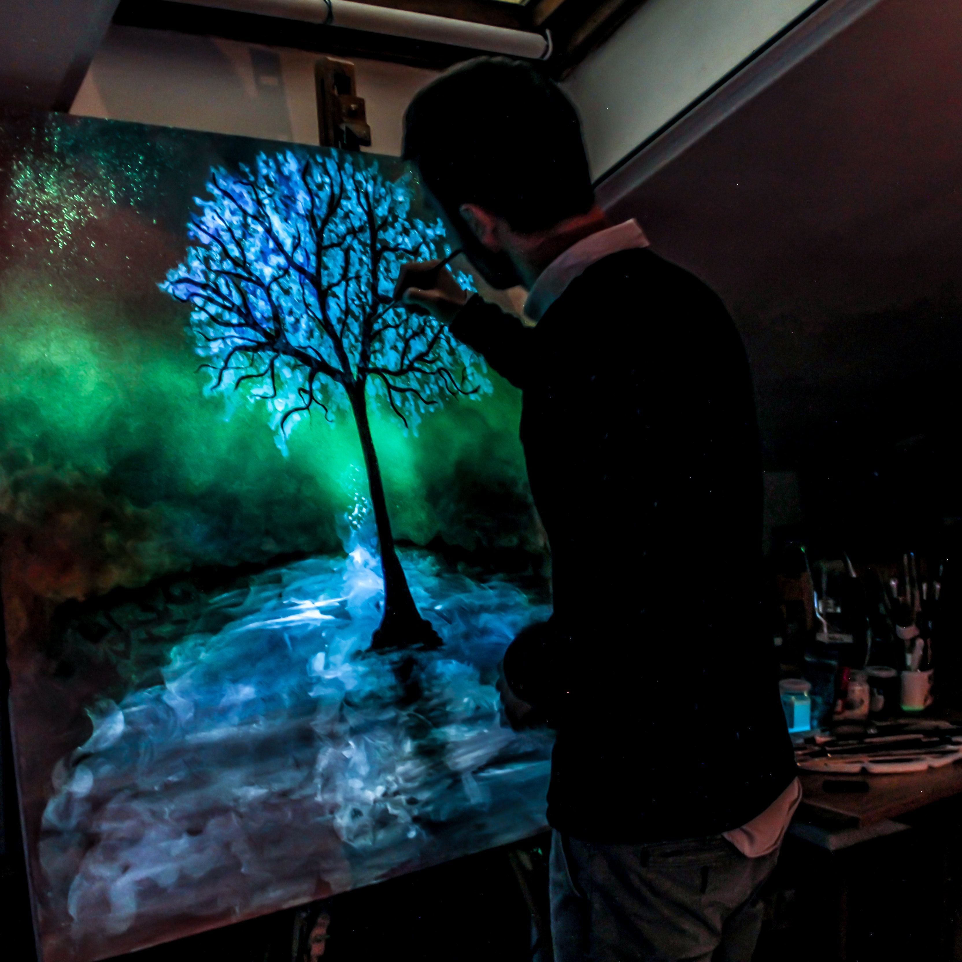 Картина светящаяся в темноте. Кристофоро Скорпинити художник. Флуоресцентная краска. Рисование флуоресцентными красками. Флуоресцентные картины.