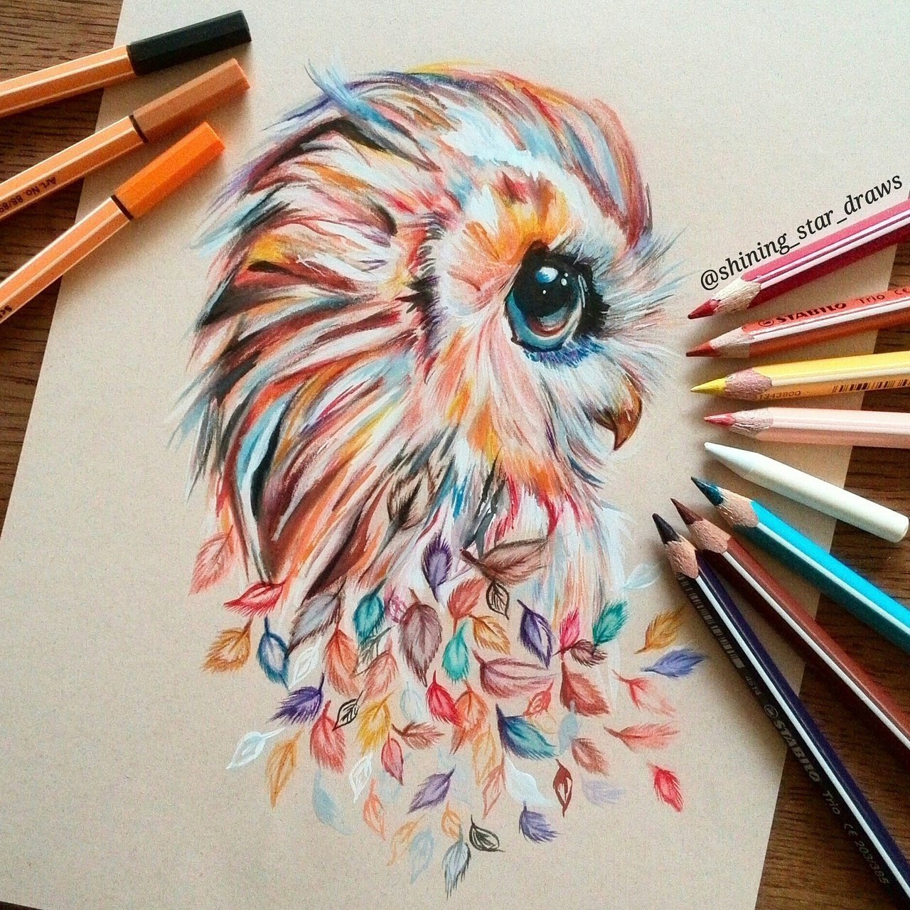 Интересные цветными карандашами. Рисунки цветными карандашами. Красивые рисунки цветными карандашами. Идеи для рисунков. Скетчинг цветными карандашами.