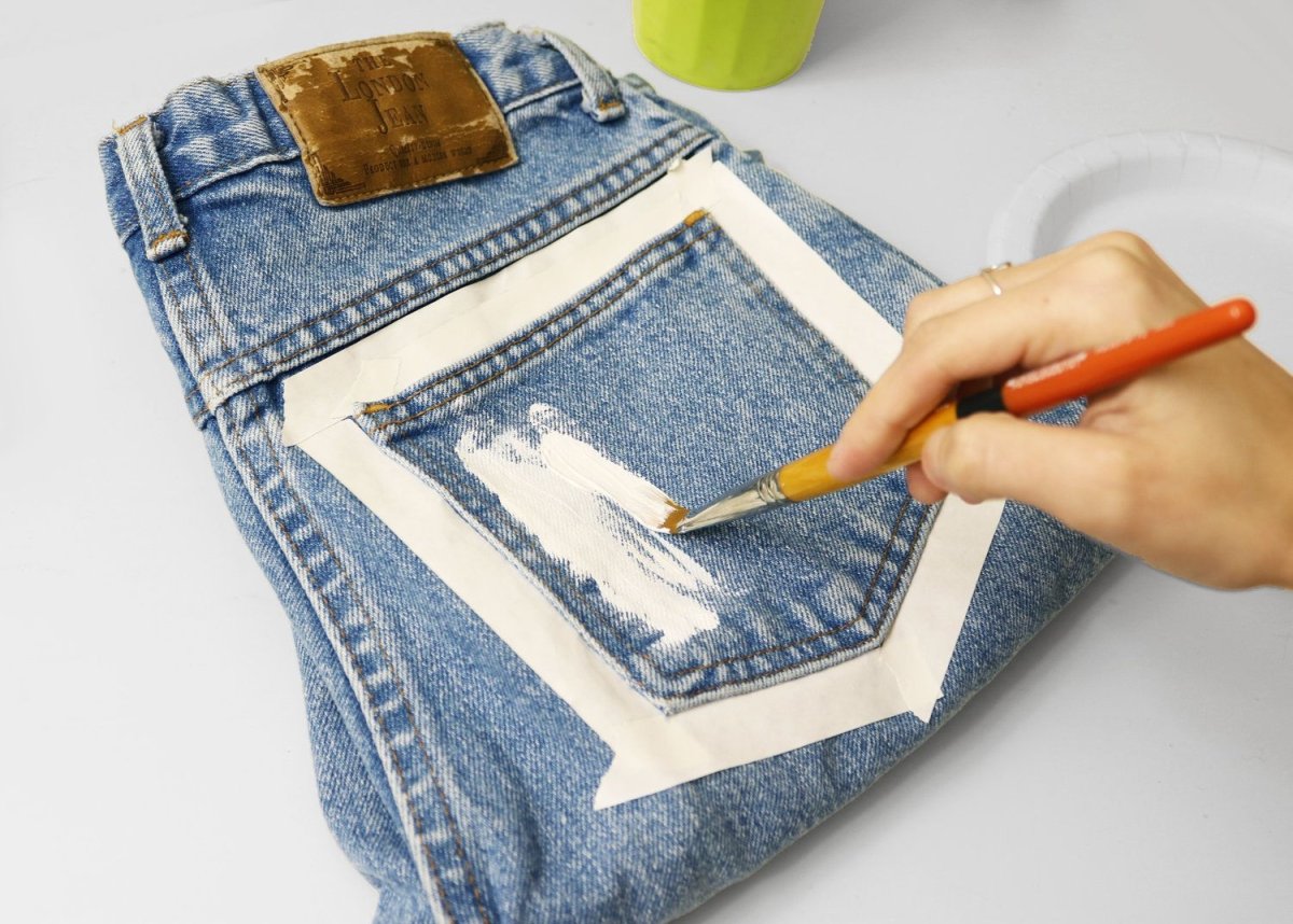 Рисунки на джинсах акриловыми красками идеи