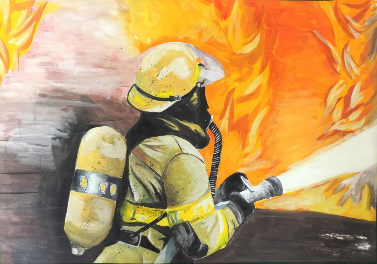 Пожарный тушит пожар рисунок