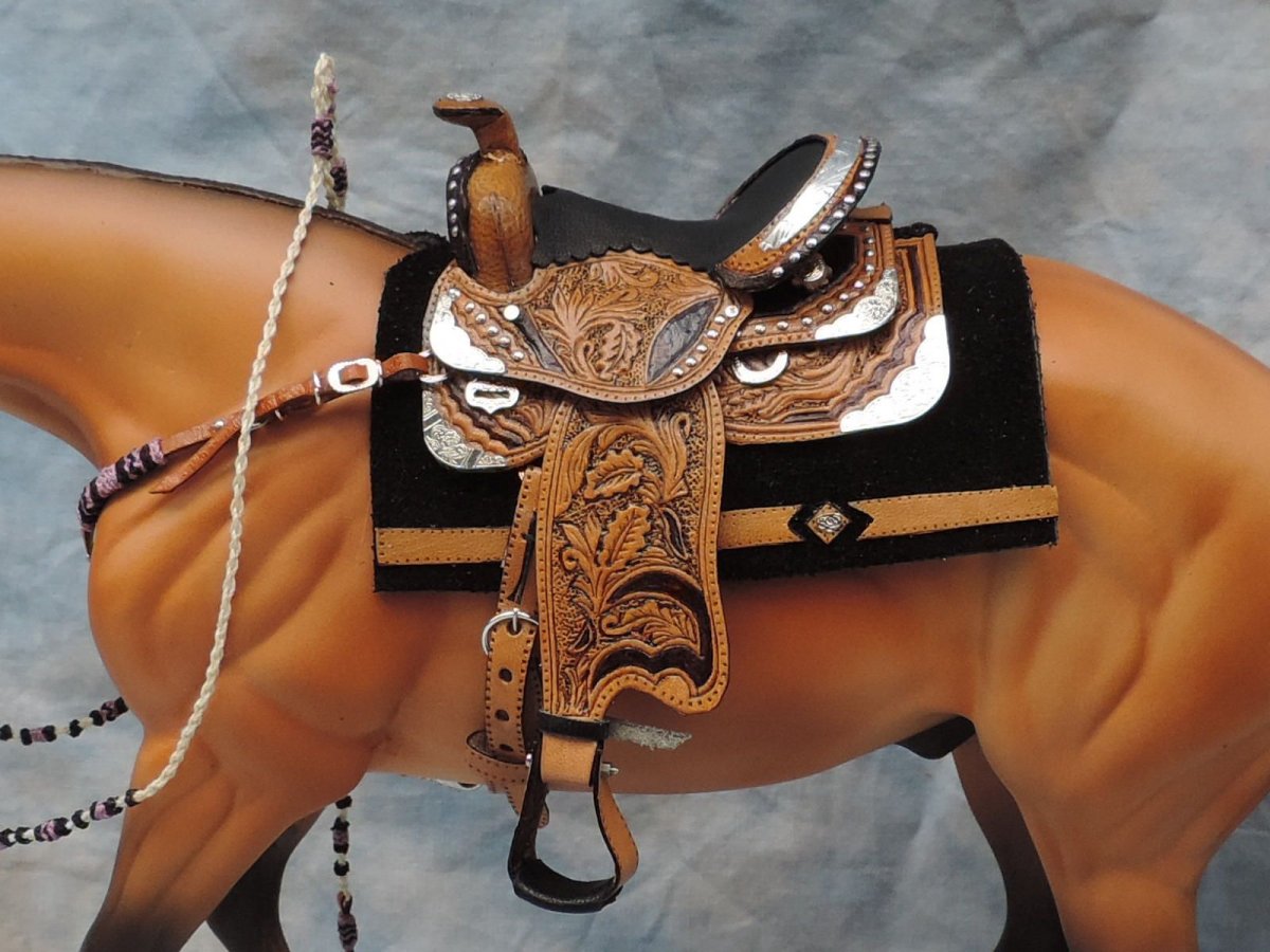 Джигитовочное седло