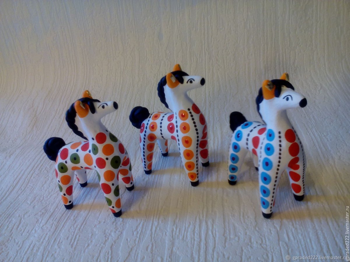 Дымковская игрушка лошадка