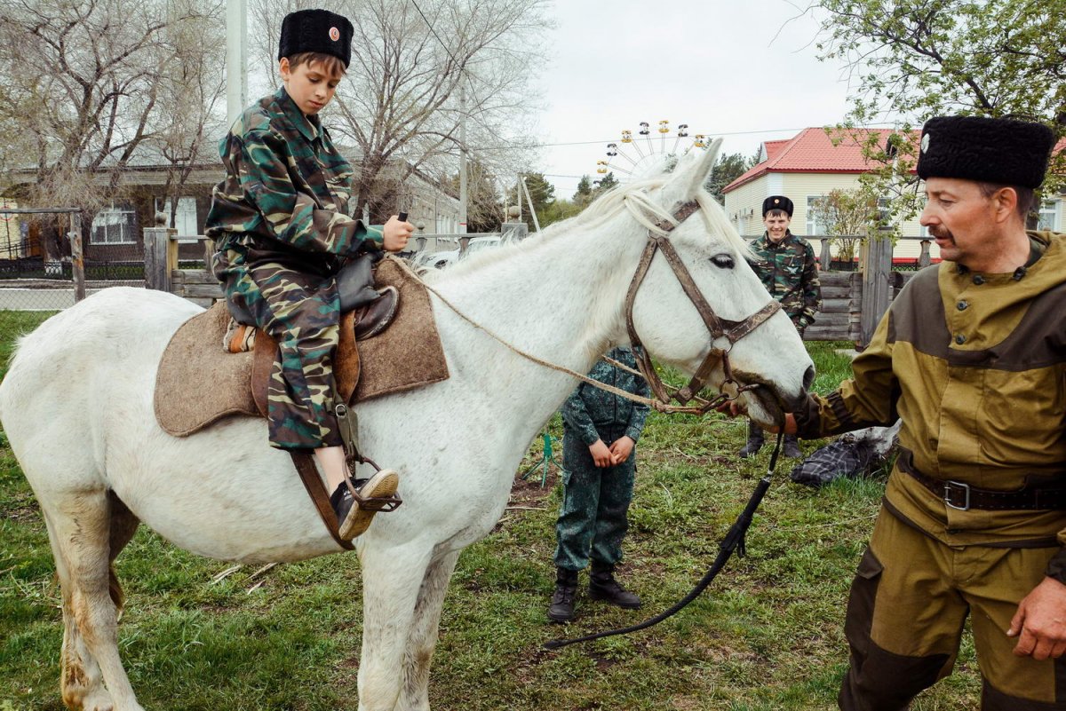 Казаки на конях