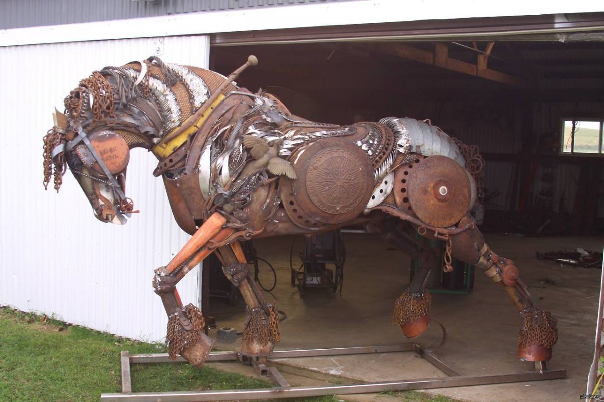 Скульптуры из железа