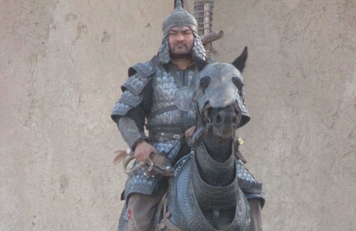 Казах на коне