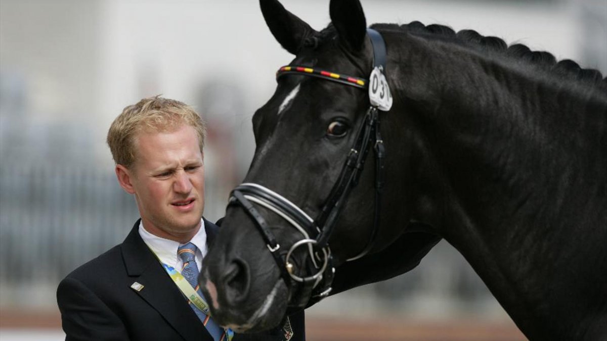 Жеребец Totilas Stallion (Морландс Тотилас).