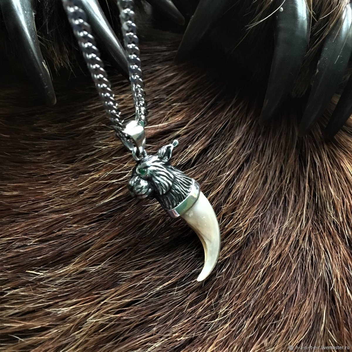 Коготь медведя резьба