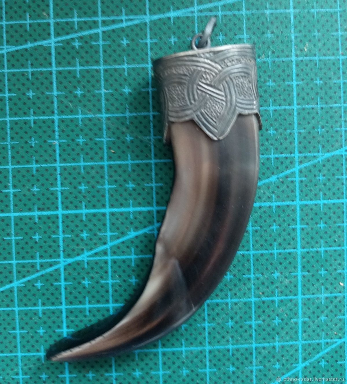 Навершие на коготь медведя