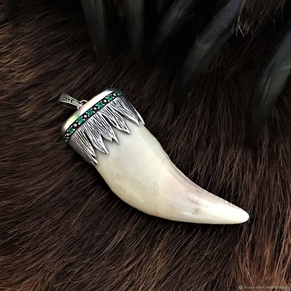 Медвежий коготь амулет