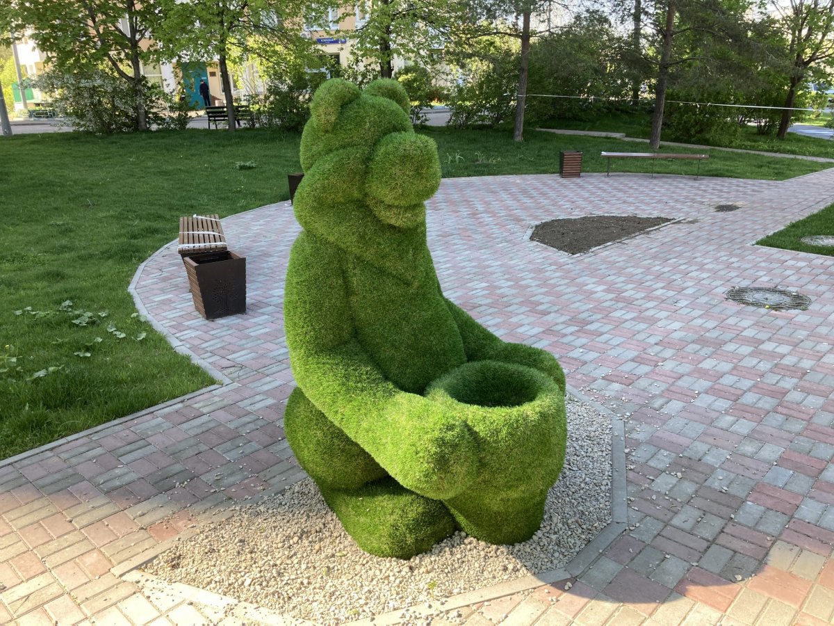 Топиарная фигура медведь