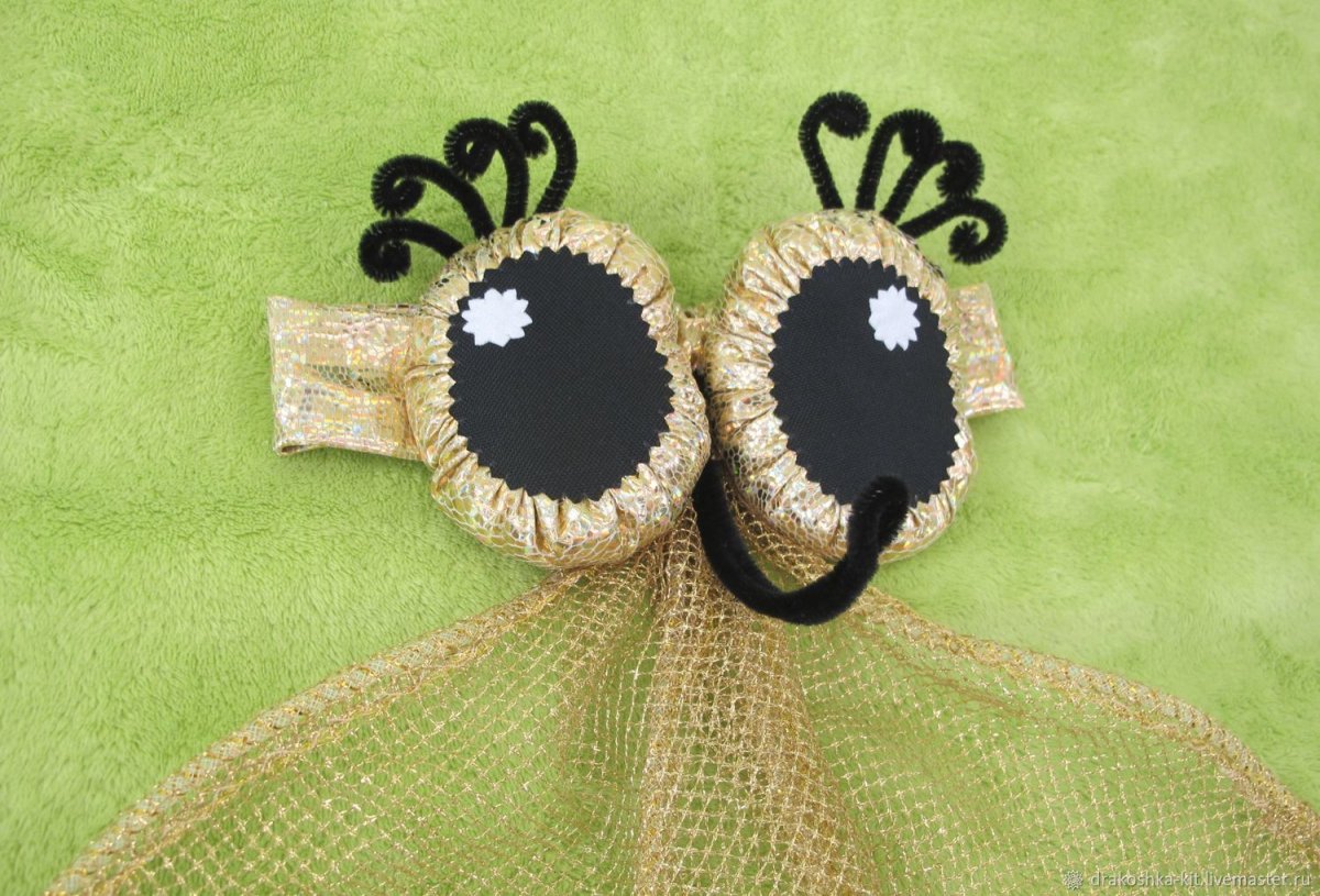 Маска мухи Цокотухи