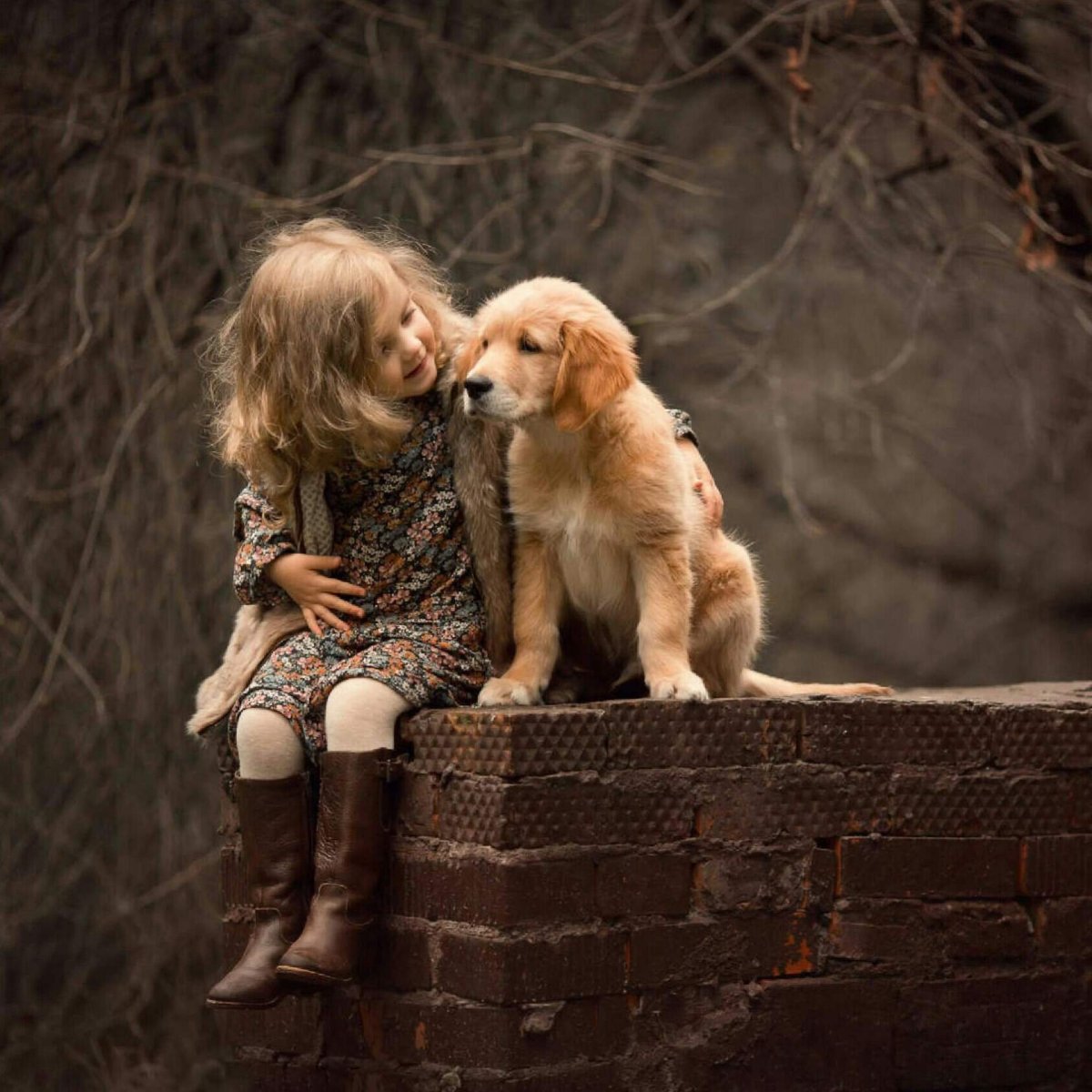 Девочка с собакой