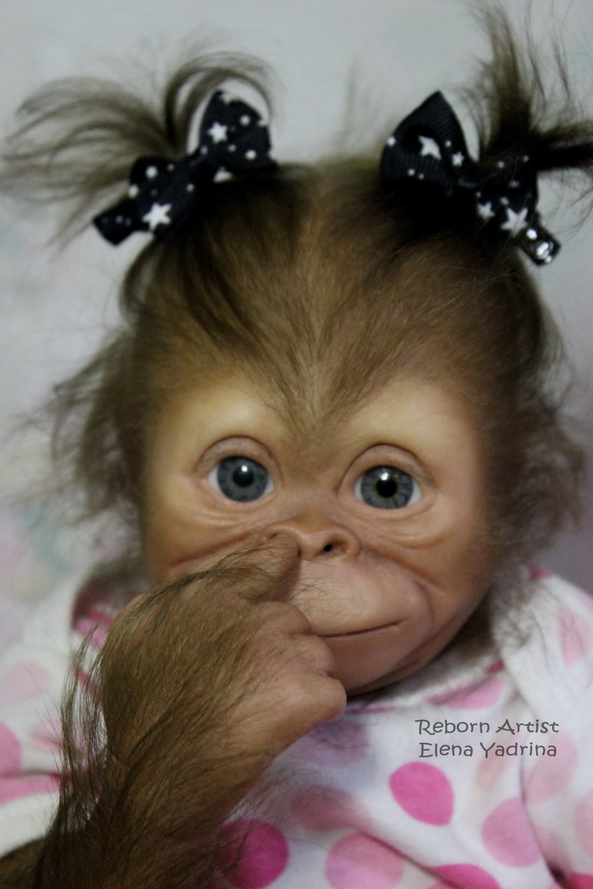 Маленькие обезьянки в джунглях