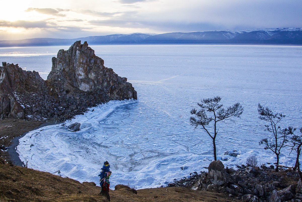 Озеро Байкал Весна