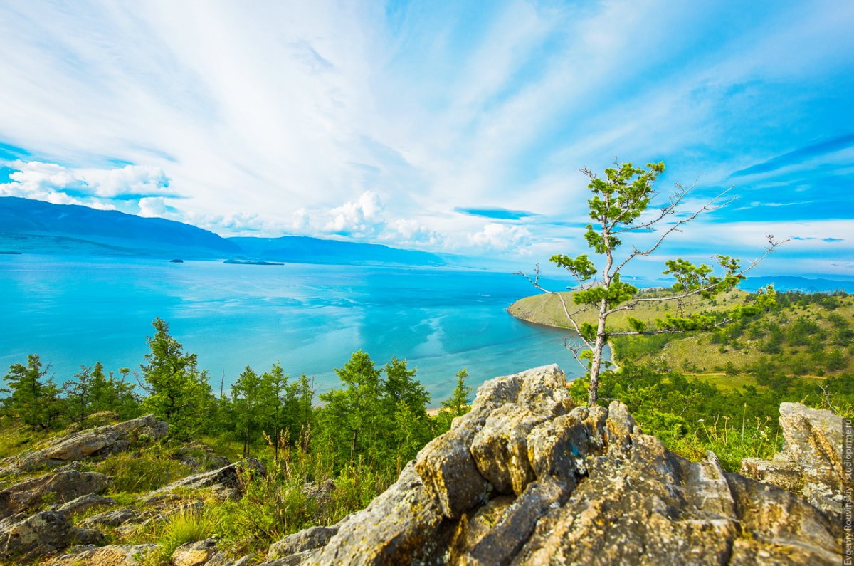 Слюдянка весной