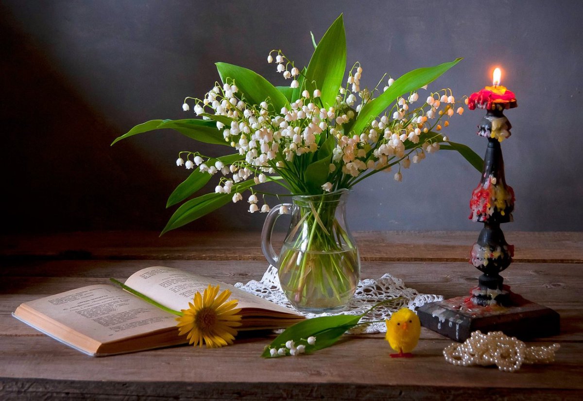 Натюрморт с ландышами