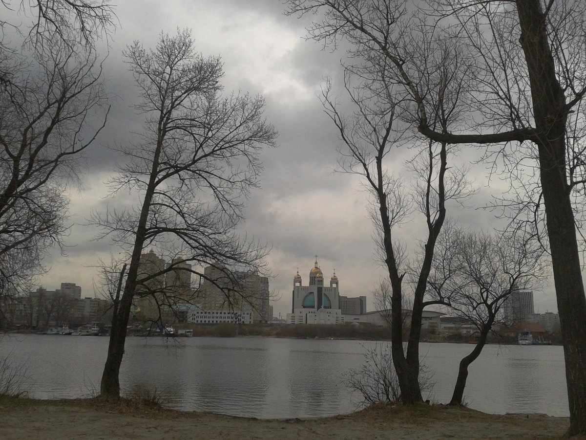 Пасмурная Весна в городе