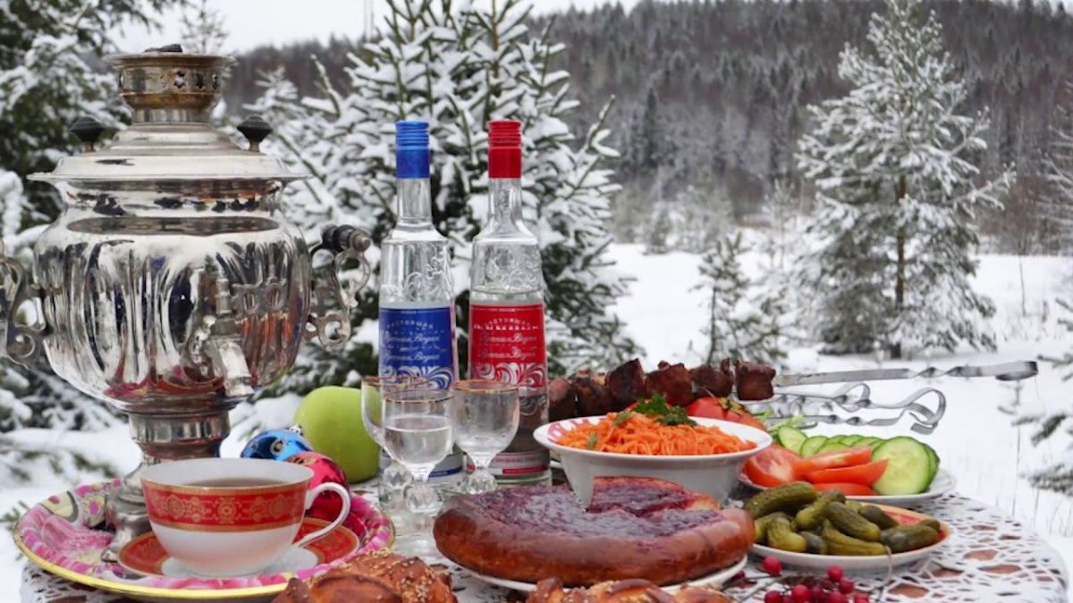 Барбекю на природе зимой