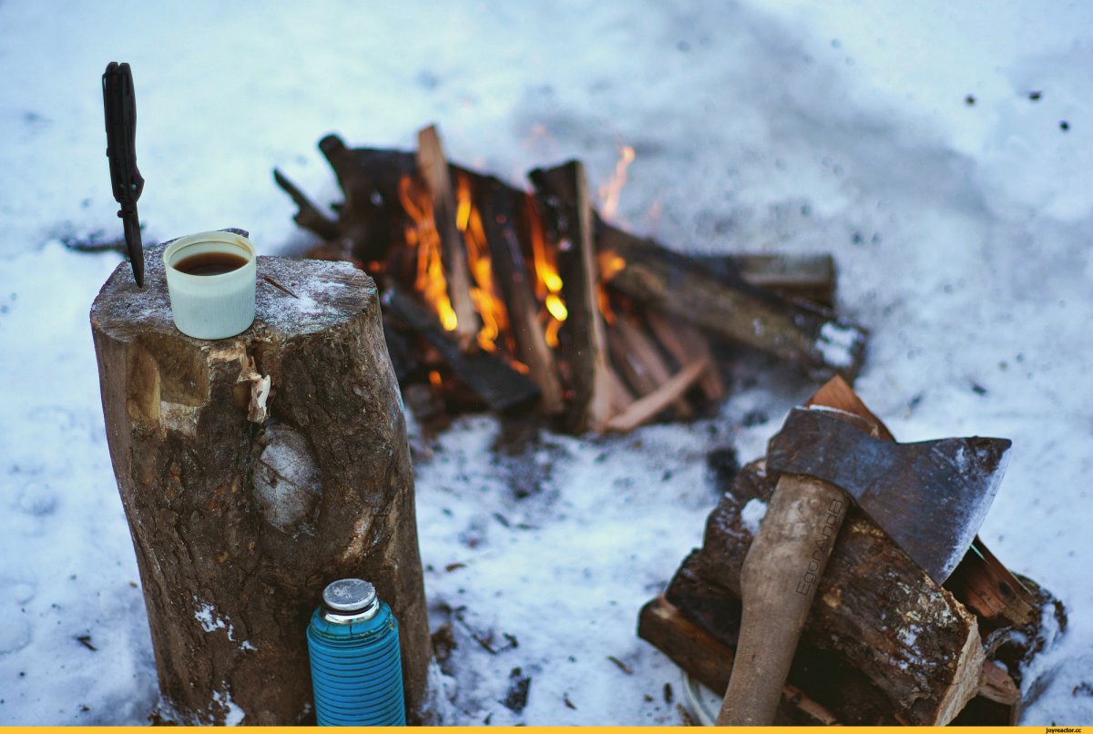 Чай на костре зимой