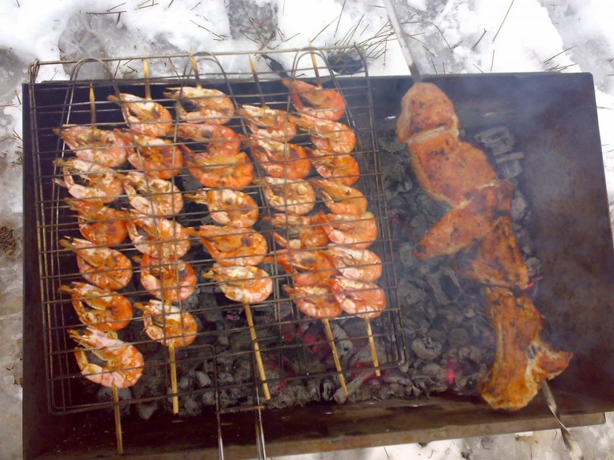 Привал у костра