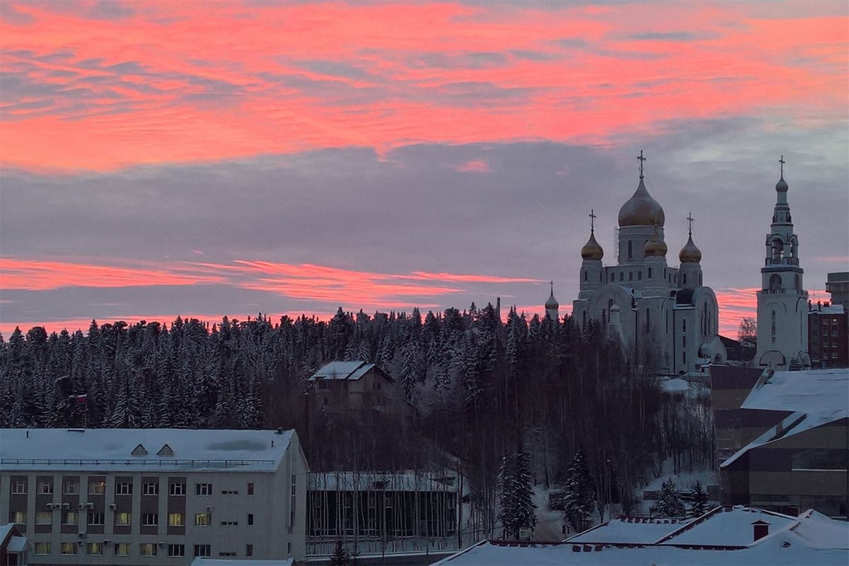 Набережная в Ханты-Мансийске
