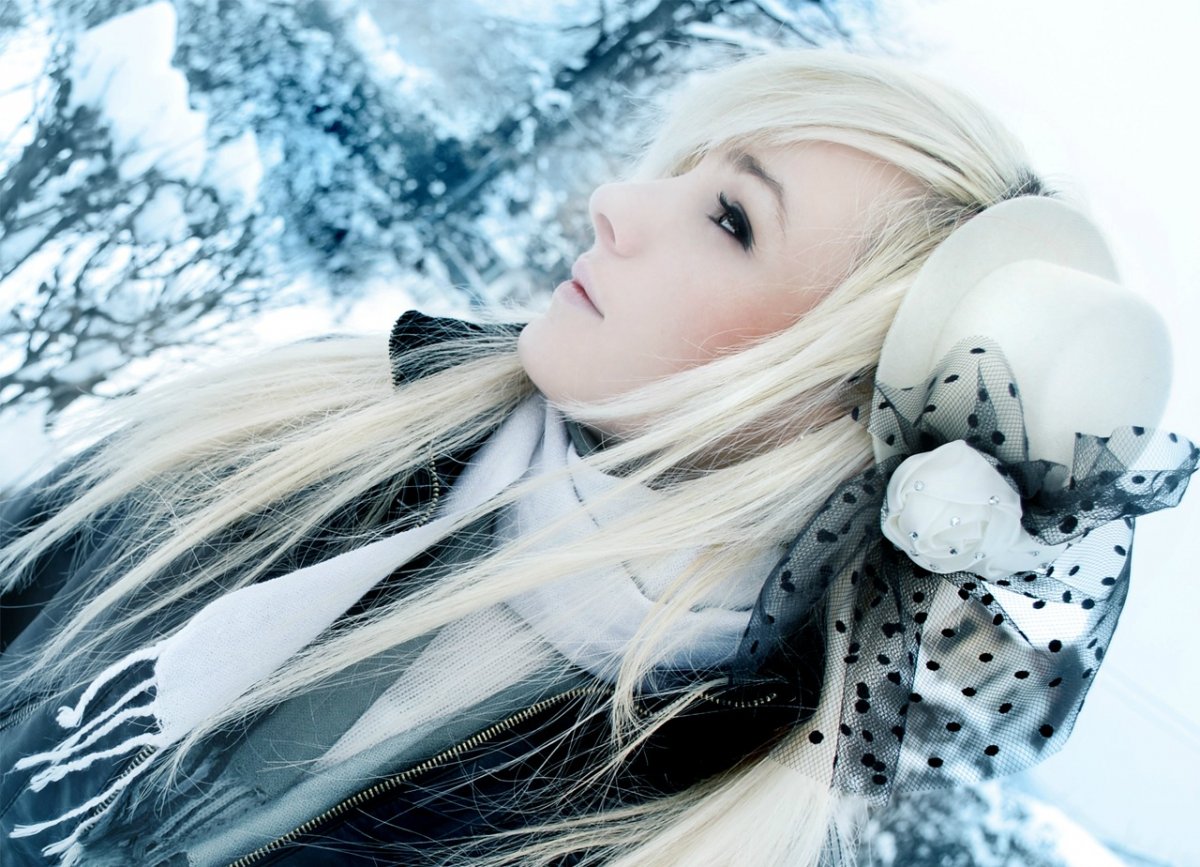 Блондинка зимой