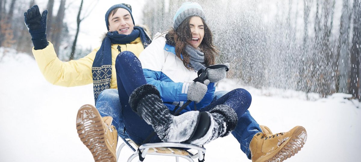 Девушка на Горке зимой