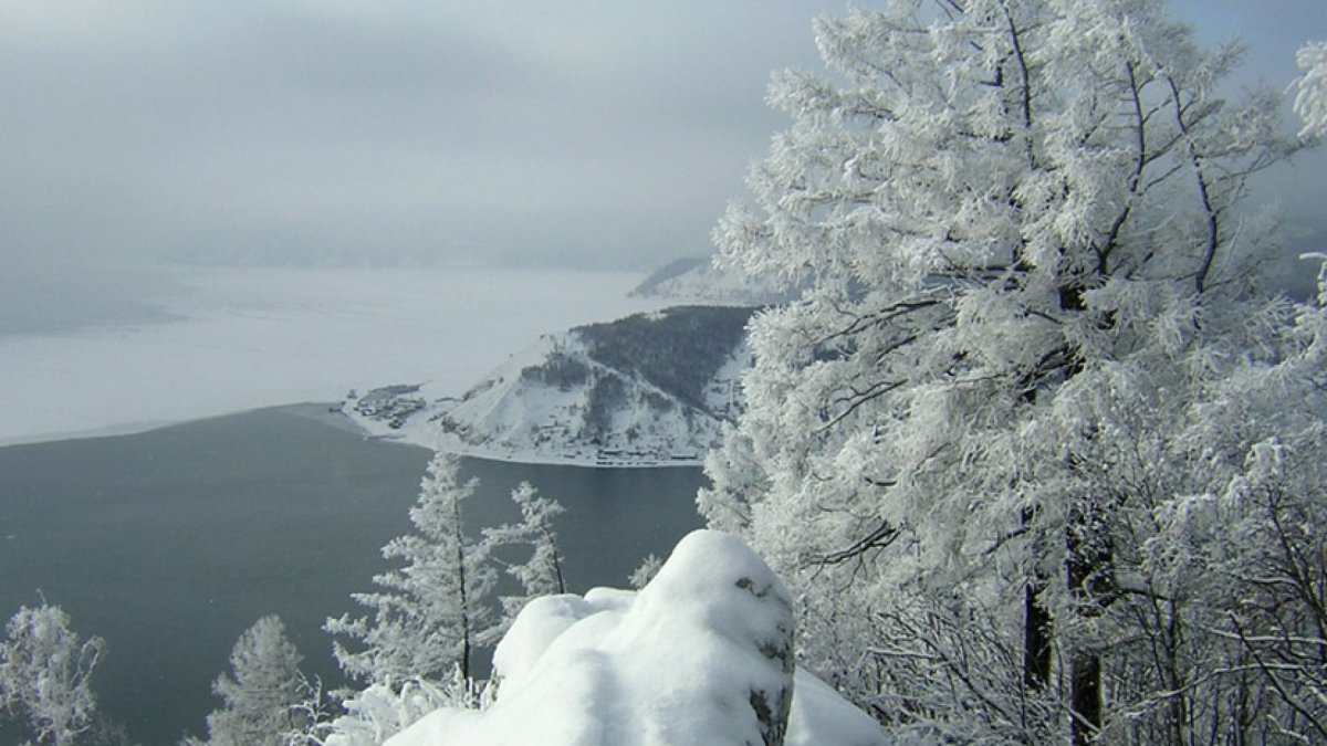 Исток ангары Листвянка зима