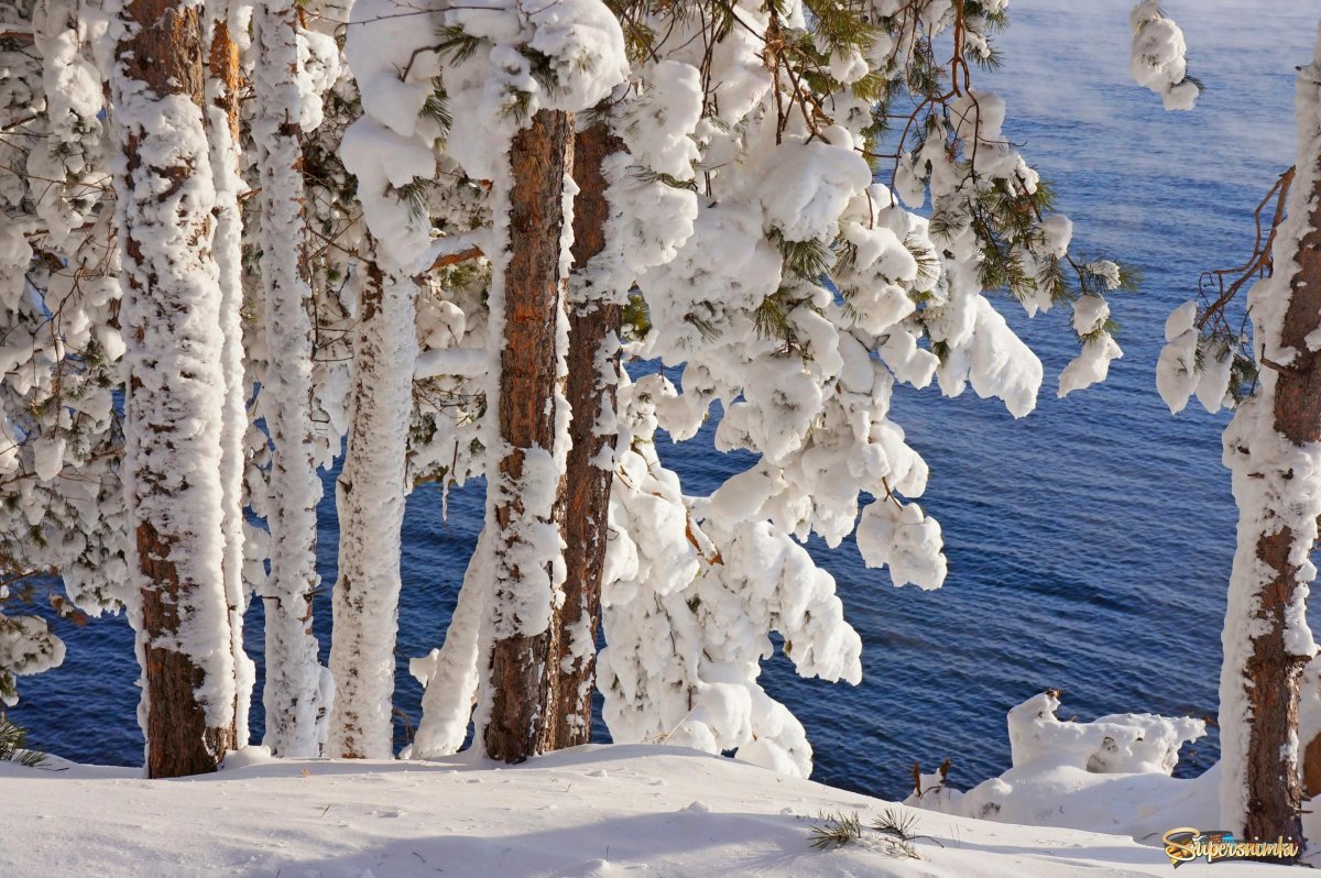 Река Ангара горы