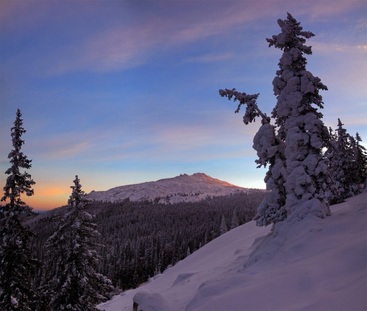 Уральские горы в снегу