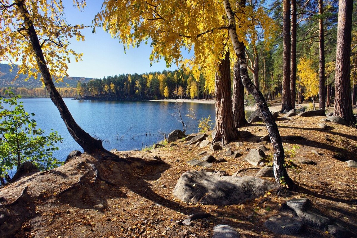 Лед на озере Тургояк