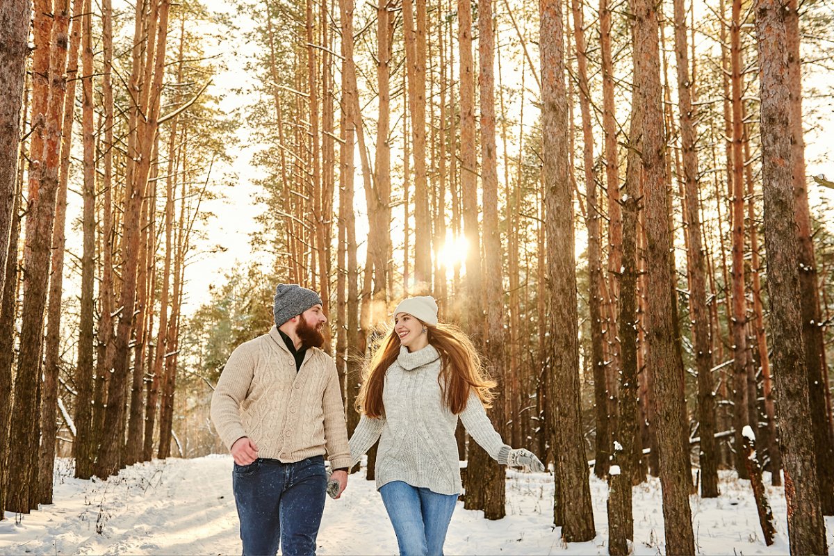 Прогулка по лесу зимой