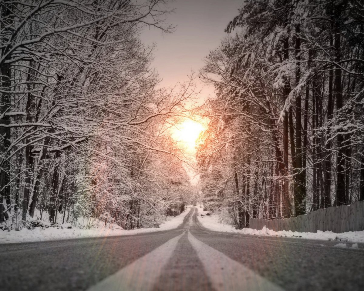 Дорога красная зимой