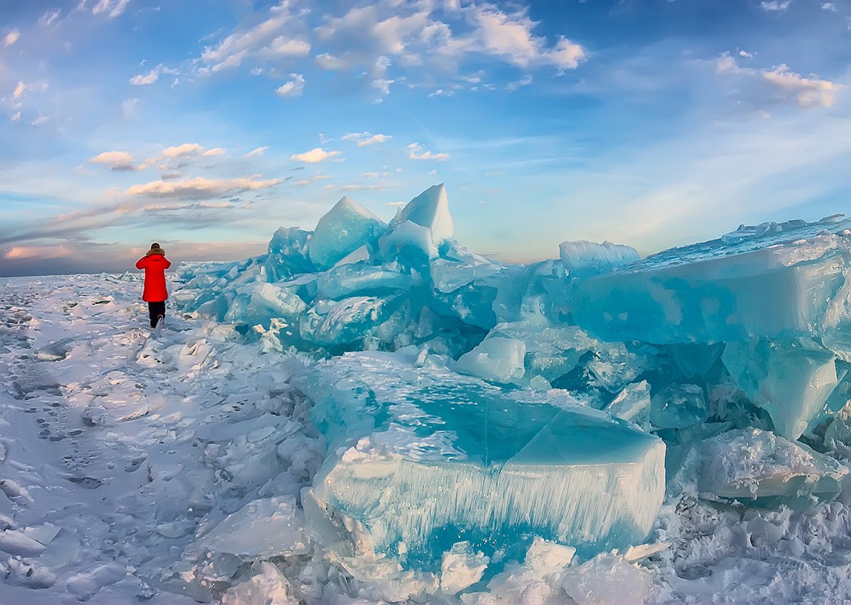 Озеро Байкал лед
