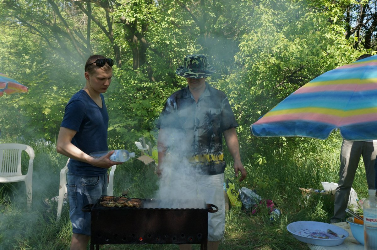 Отдыхаем на природе на шашлыках