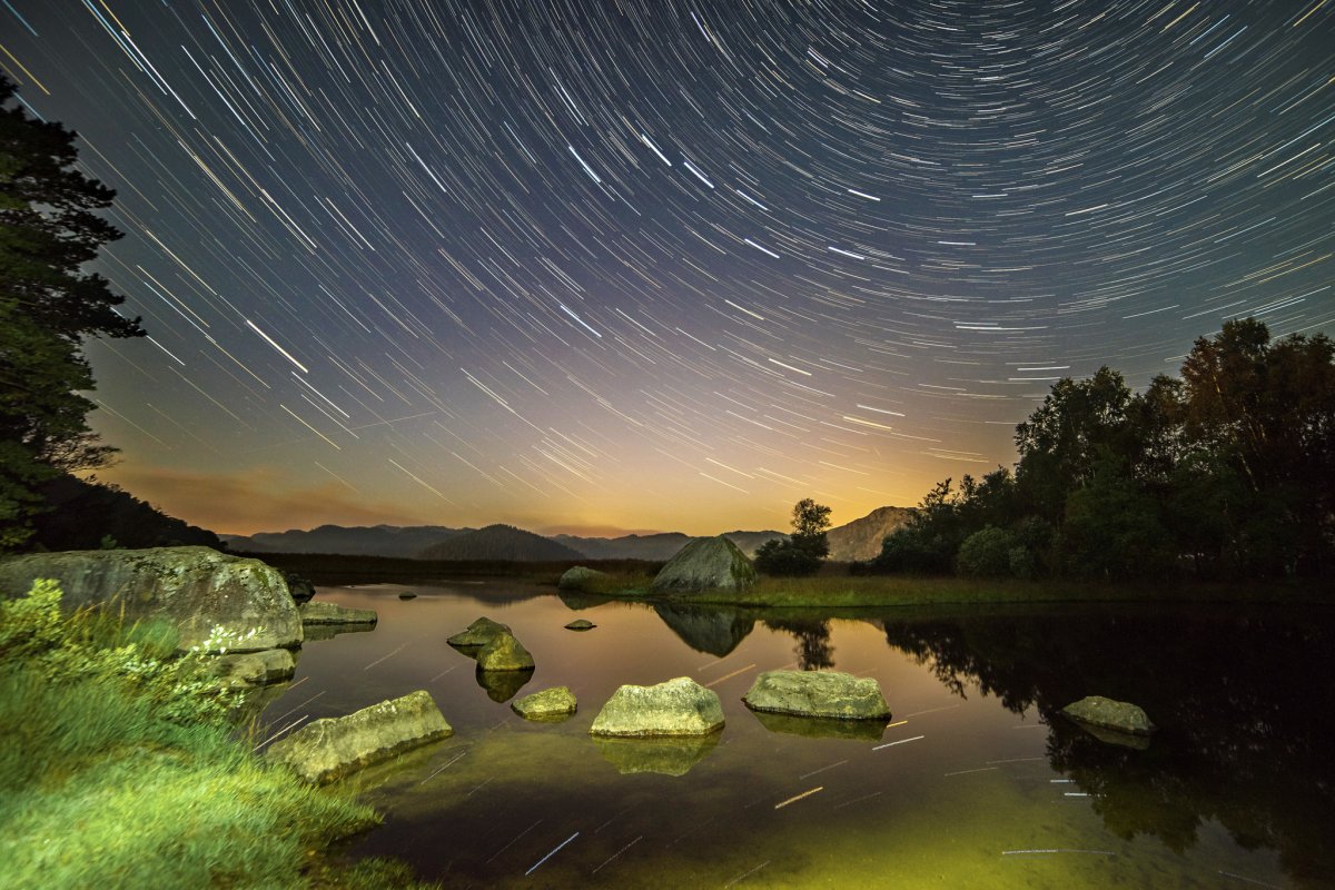 Звезды над рекой