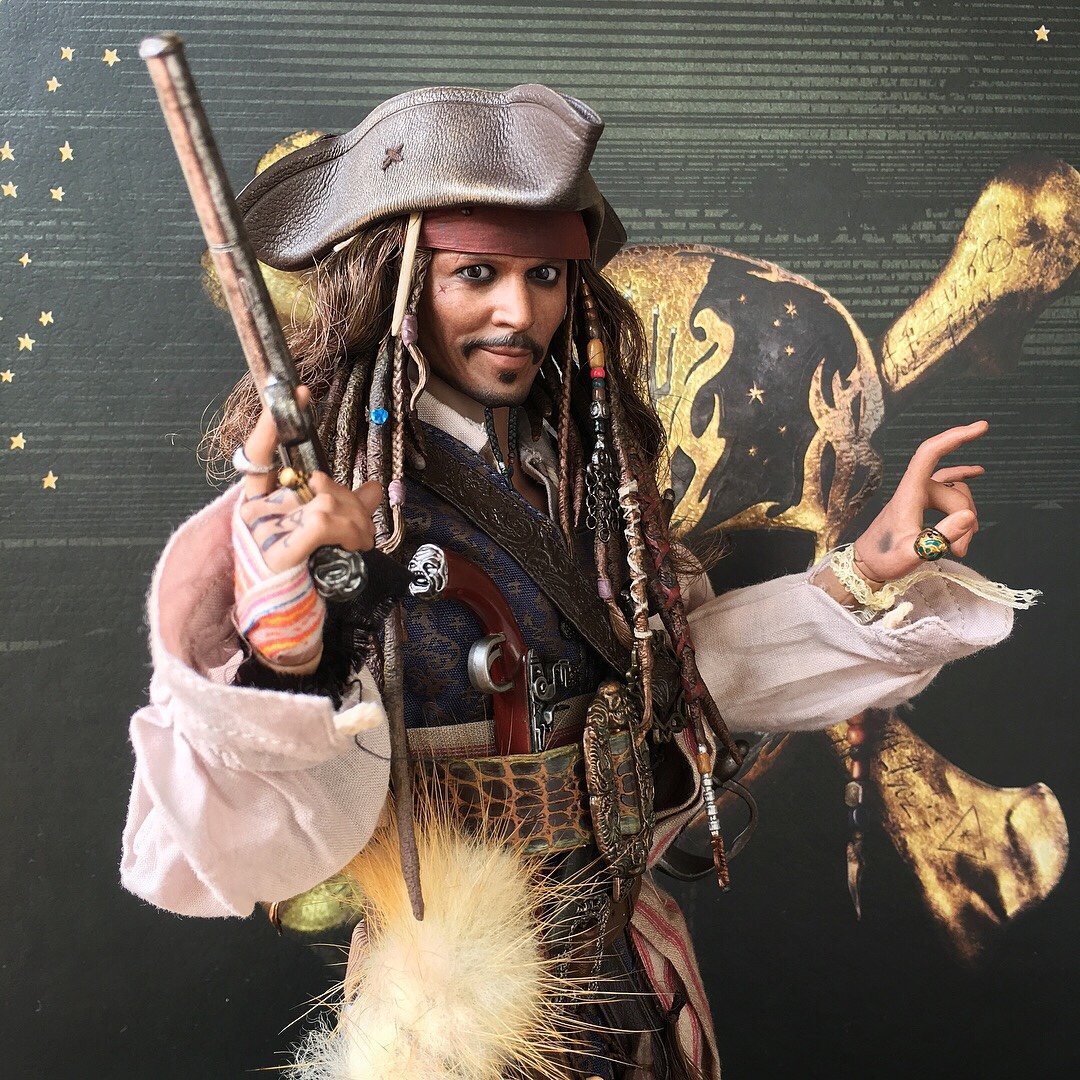 Героиня пиратов карибского. Пираты Карибского моря Джек Воробей. Капитан Джек Воробей 2 часть. Капитан Джек Воробей и сокровища. Дэвид Доусон пираты Карибского моря.