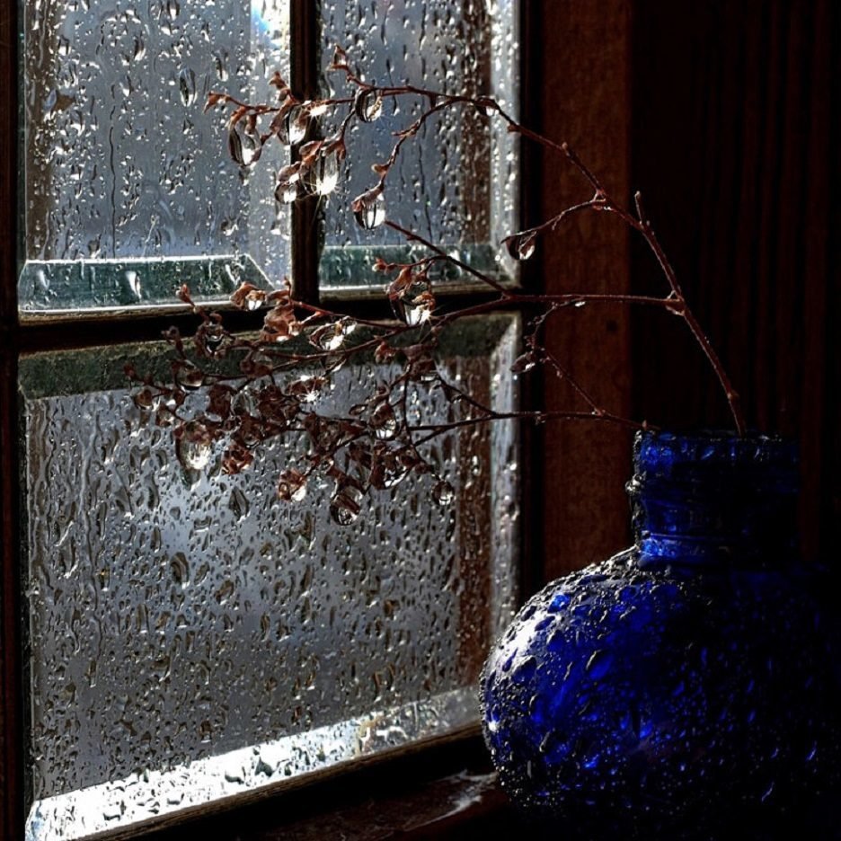Стеклянный звон. Дождь за окном. Дождь в окне. Осень дождь за окном. Дождливое окно.