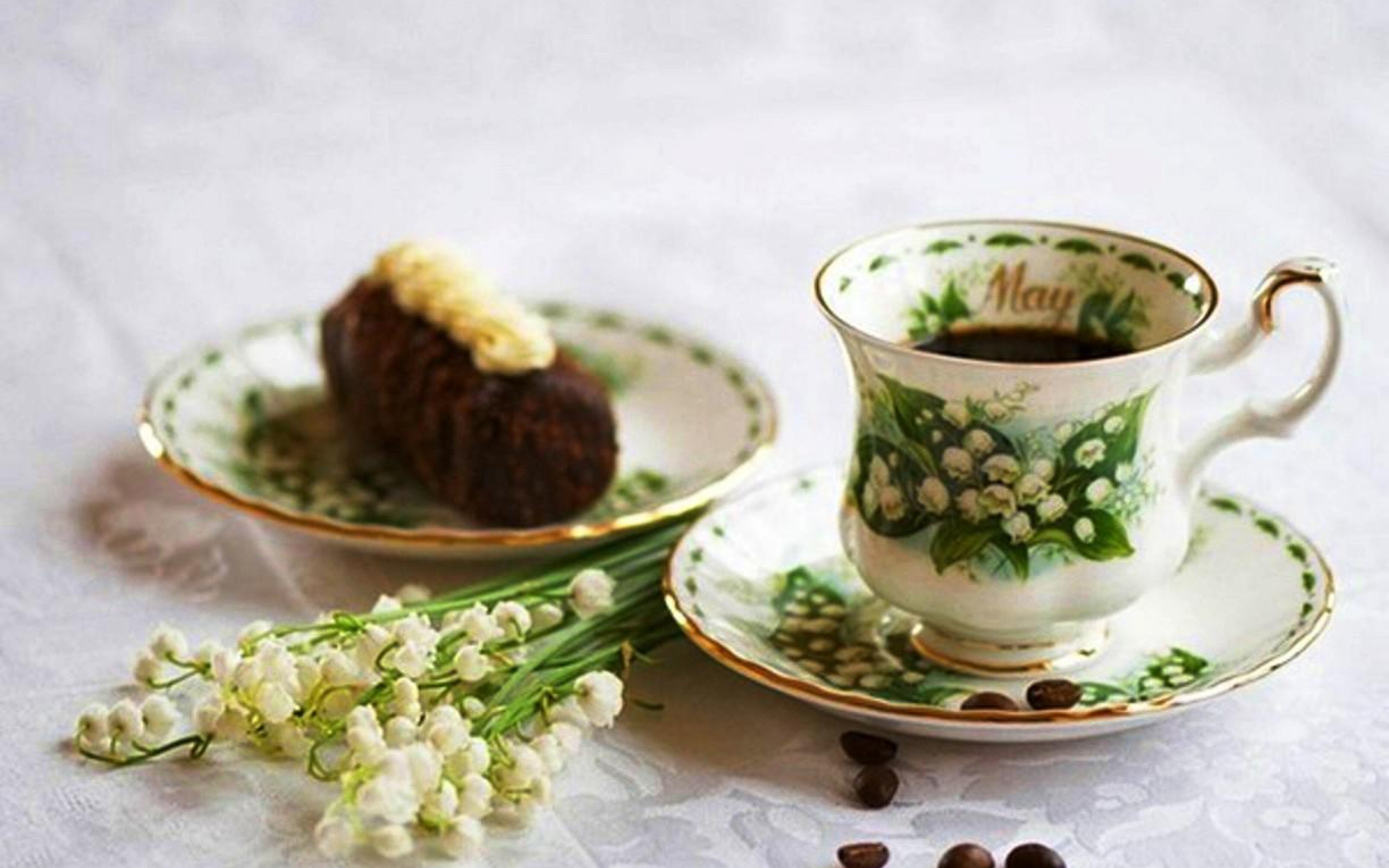 Доброе весеннее утро с чаем. Чай цветок. Красивые чашки. Чай с цветами. Чашка с чаем.
