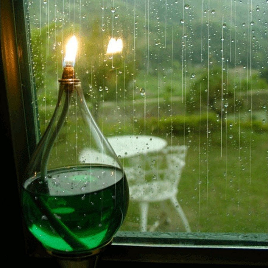 Хорошей погоды в душе. Дождь за окном. Дождик за окном. Дождь в окне. Дождливый летний вечер.