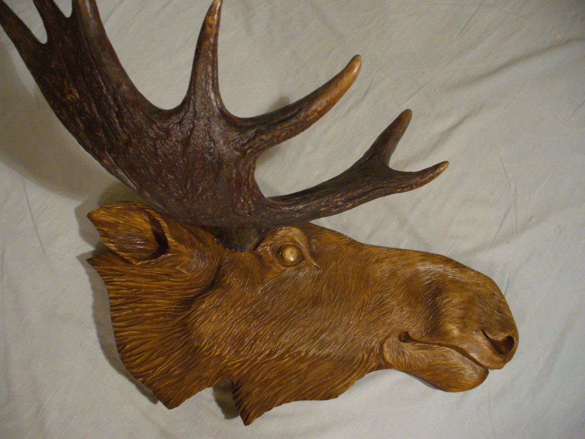 Голова лося из дерева
