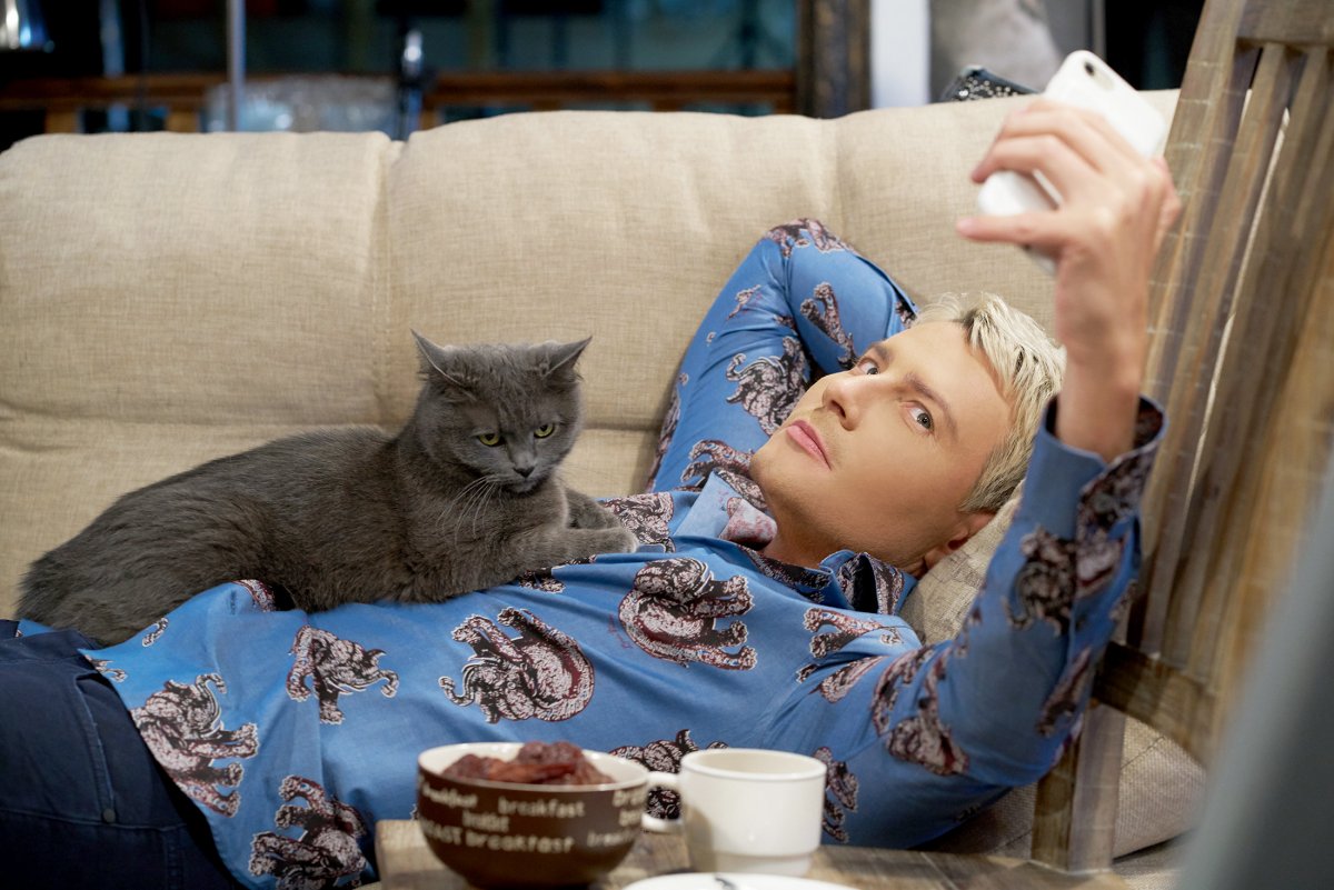 Николай Басков 2020 с котенком