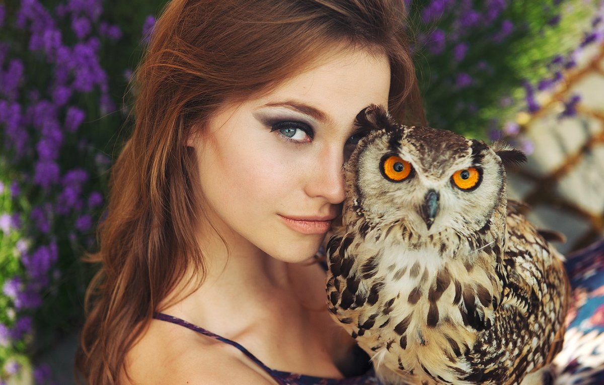 Девушка с совой