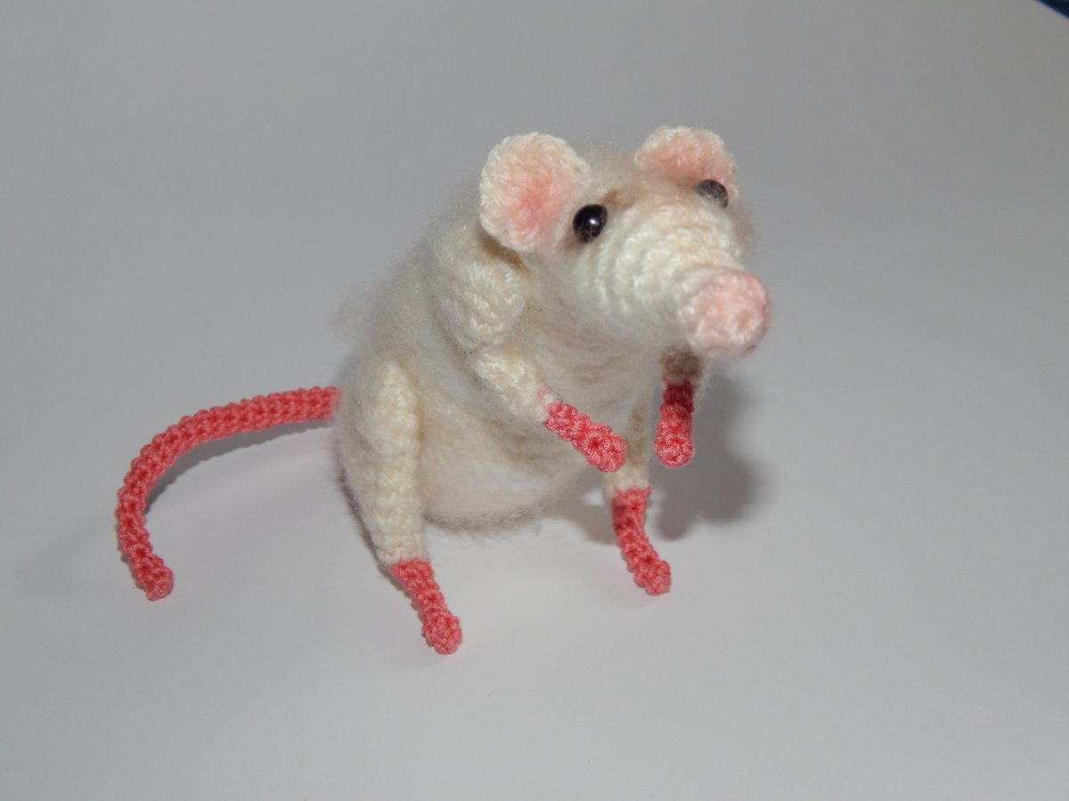 Реалистичная крыса крючком