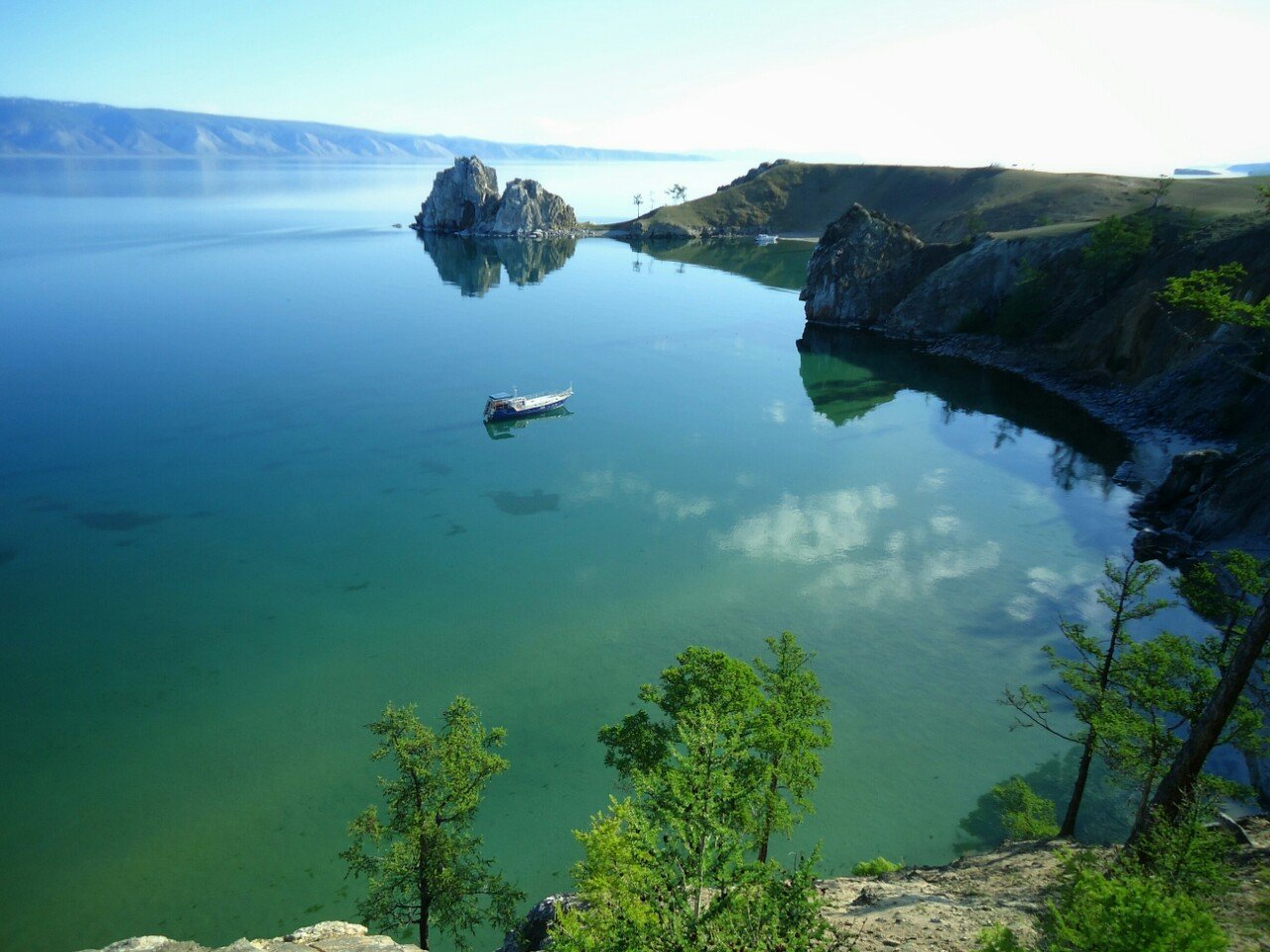 Почему в чистом озере. Ольхон Байкал. Ушканьи острова Ольхон. Озеро Байкал (Иркутская область, Иркутск). Улан Удэ озеро Байкал.