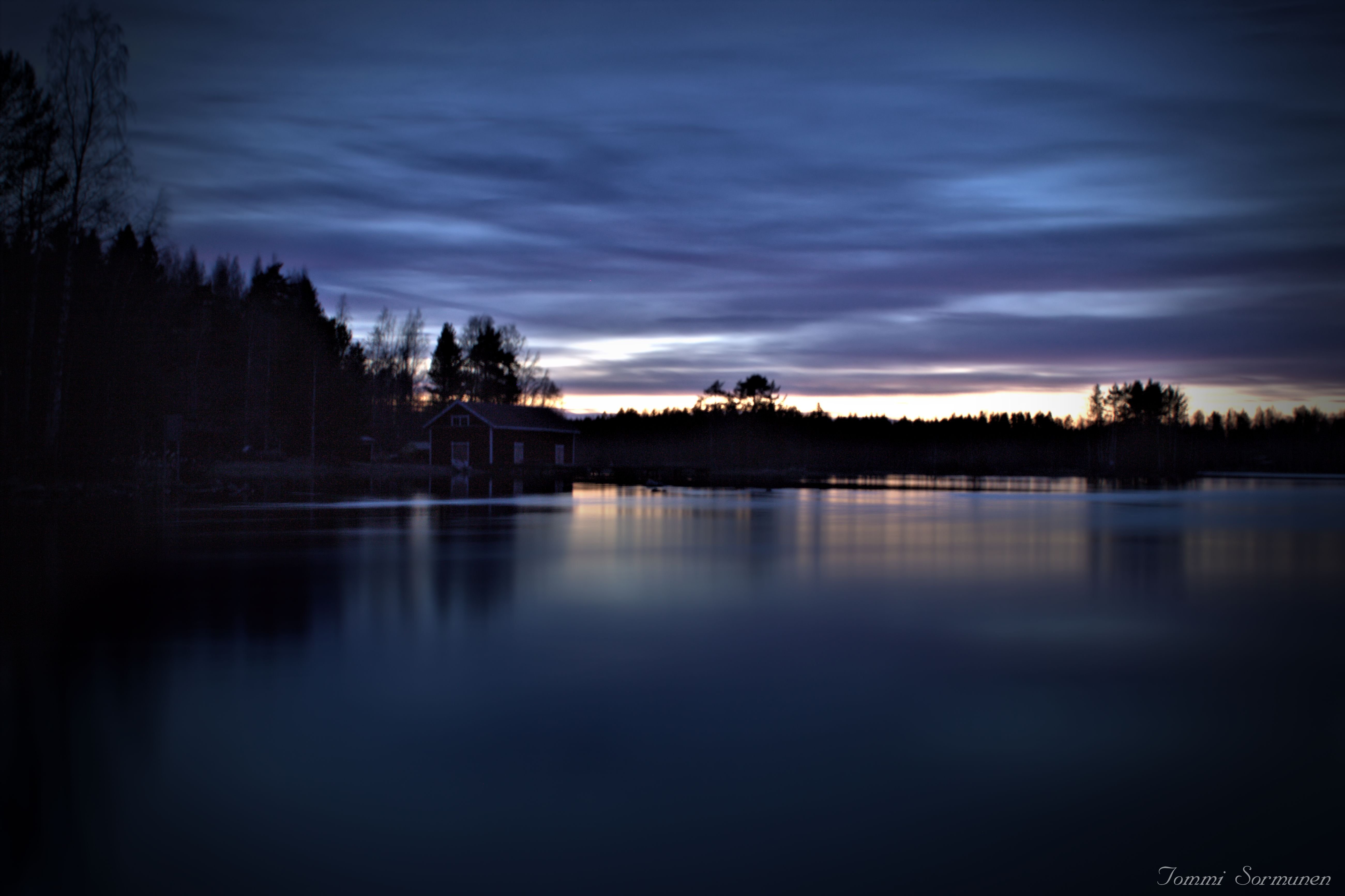 Night lake. Озеро Кафтино. Ночное озеро. Озеро ночью. Вид на ночное озеро.