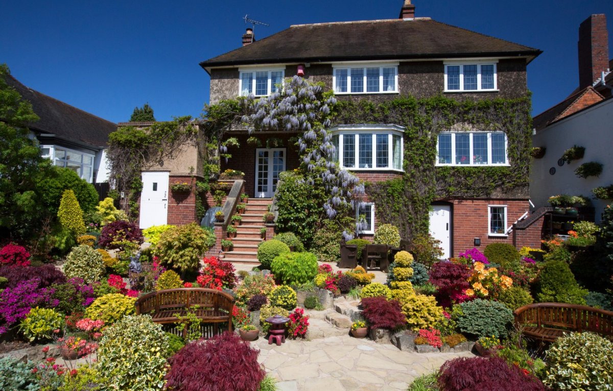 Англия деревня кэмбэлфорд ланшадф садов