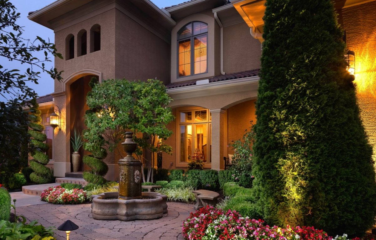 Особняк с садом